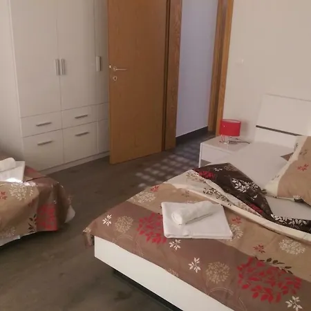 Sandro Apartment